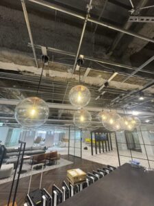 オフィス移転に伴う家具の買取り